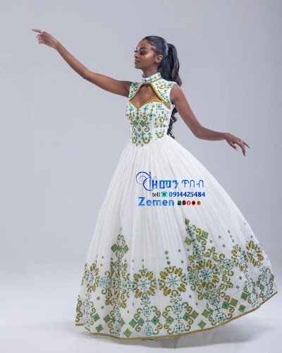 ladies' traditional Dresses