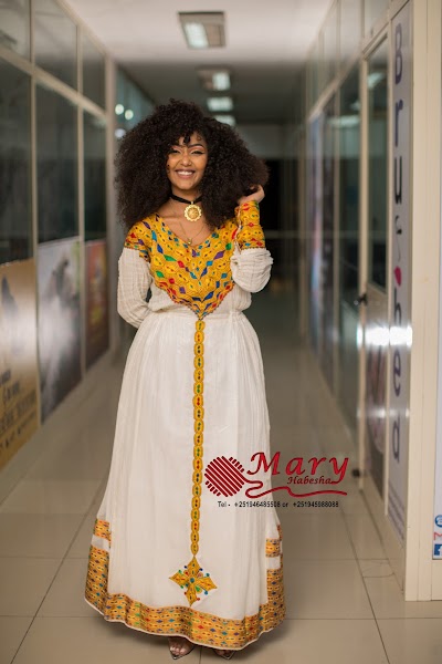 ladies' traditional Dresses