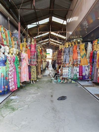 Shola Market