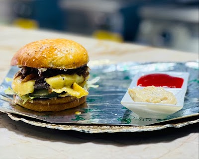 Add Burger | Bole Medhanialem Branch | አድ በርገር | ቦሌ መድሀኒያለም ቅርንጫፍ | • 𝐋𝐎𝐕𝐄 𝐀𝐓 𝐅𝐈𝐑𝐒𝐓 𝐁𝐈𝐓𝐄 •