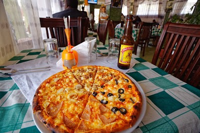 Pizza Di Napoli Restaurant