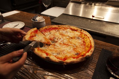 Debonairs Pizza | Atlas Branch | ደቦናሪስ ፒዛ | አትላስ