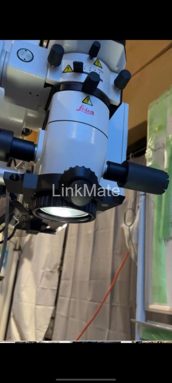 Leica M500-N surgical microscope